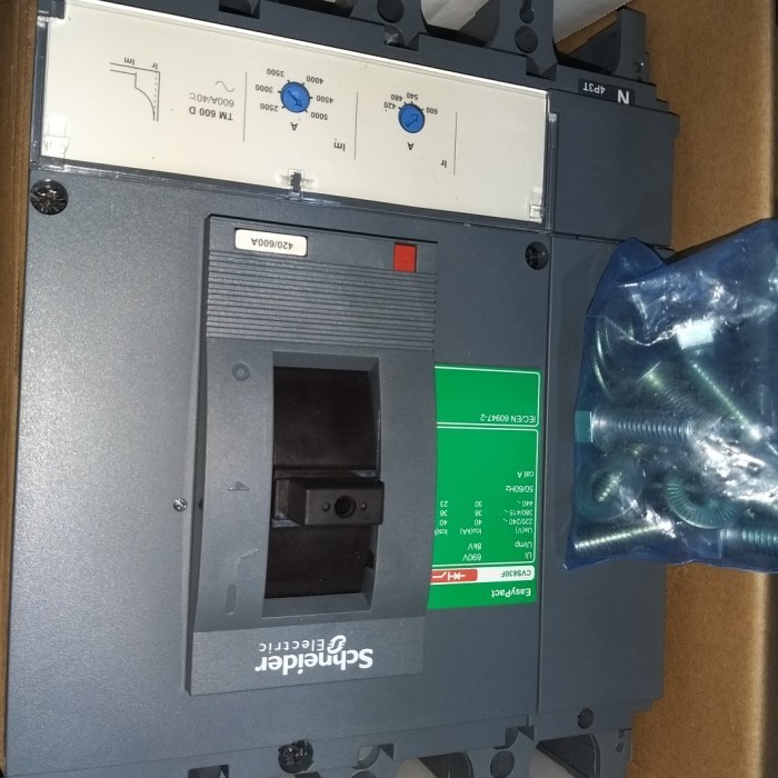 Mccb Cvs630F 600A 4P Ori