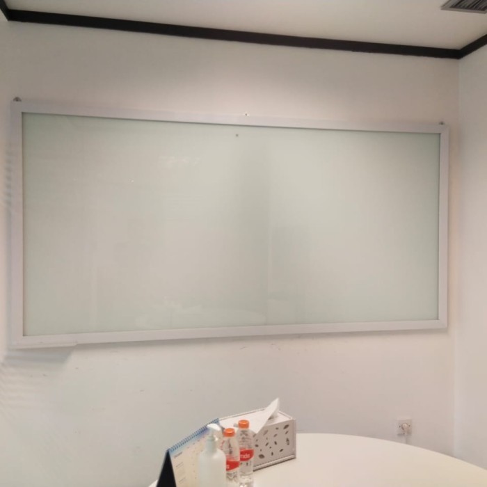 

Glassboard uk.120x240cm (8mm) / frame