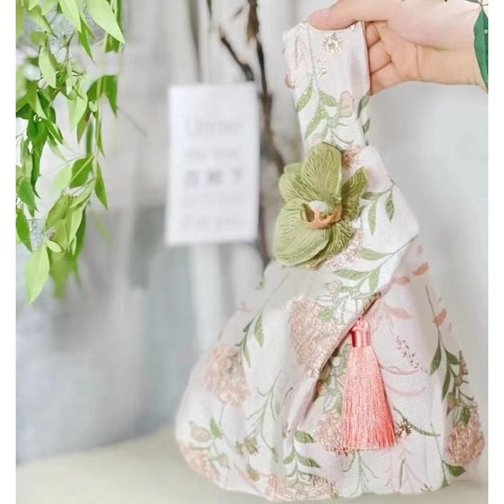 

PL30 Pouch Hampers Gift Bag Natal Imlek Lebaran Premium Tas Kantong Bingkisan Original
