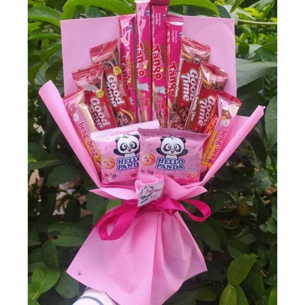 

hj-45 (K) Buket pink hemat terjangkau pas dikantong cantik/paket/bingkisan Snack Ulang Tahun/Ultah/ Wisuda/Kado/Hadiah/ ANNIVERSARY / CEWE Premium