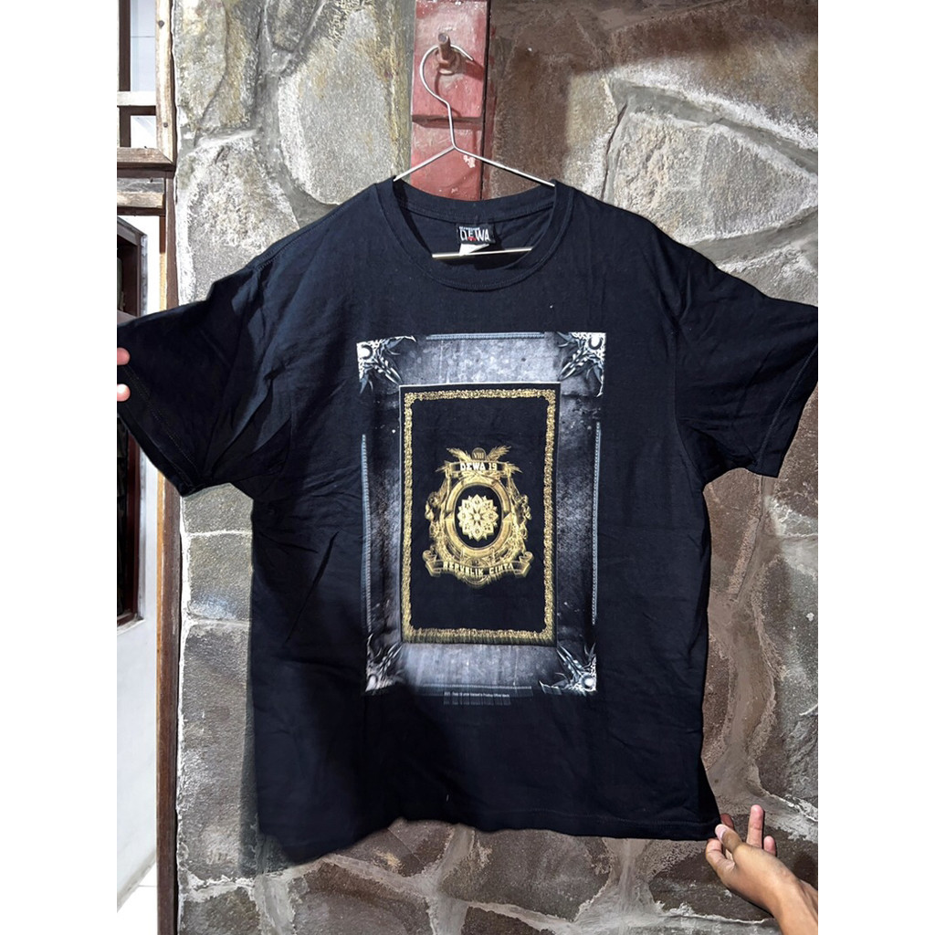 (Bekas) Kaos Repvlik Cinta Dewa 19 Official Merch - Size L