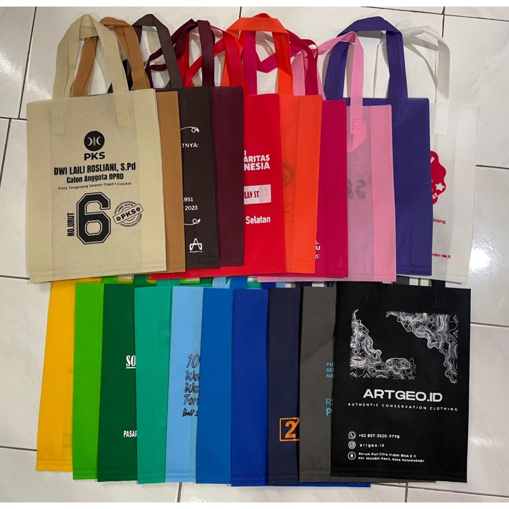 

DISKON CUSTOM SABLON LOGO NAMA GOODIE BAG TAS BELANJA HANDLE SPUNBOND TOTE BAG 75 GR R4