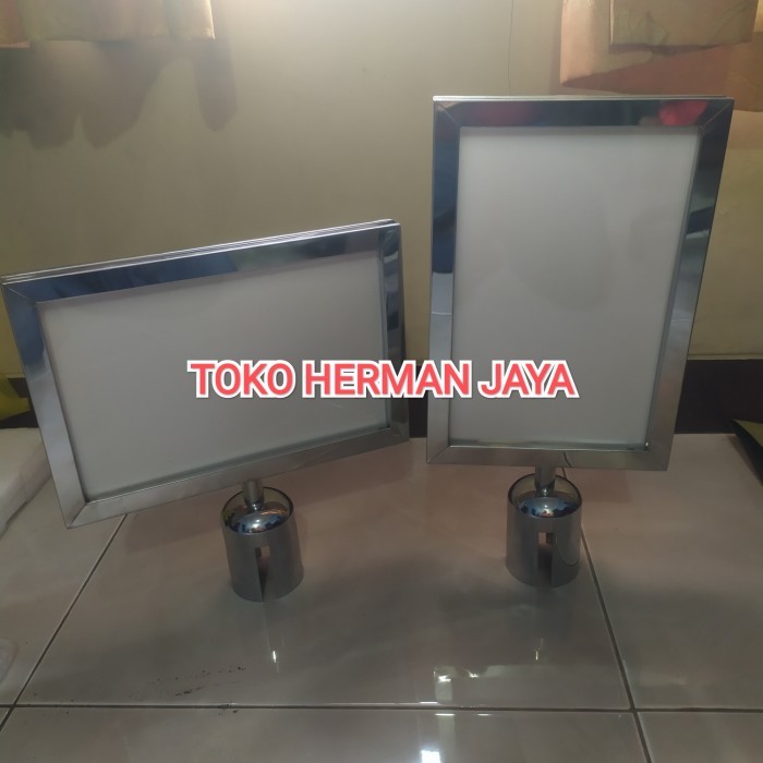 

Ready Papan Pengumuman Tiang Antrian Sign Board Frame A4 / F4 Full Stainless