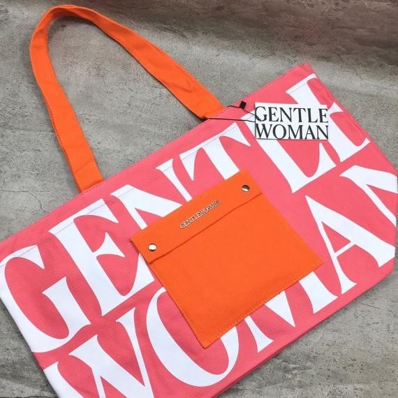 [ ] Gentle Woman Painted Wall Tote Bag Ter