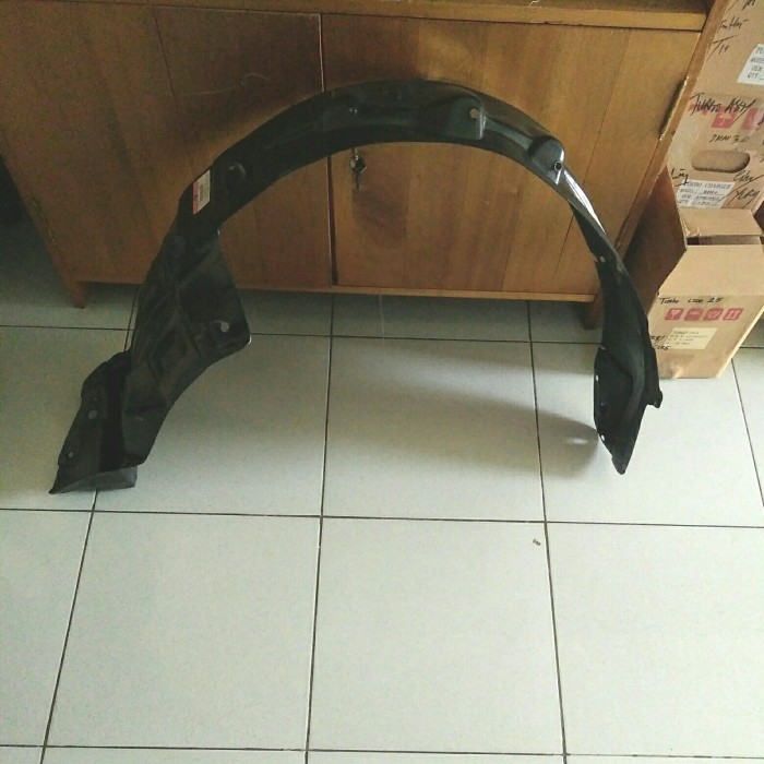 LINER FENDER DEPAN TRITON DC 2008-2015 TERBARU