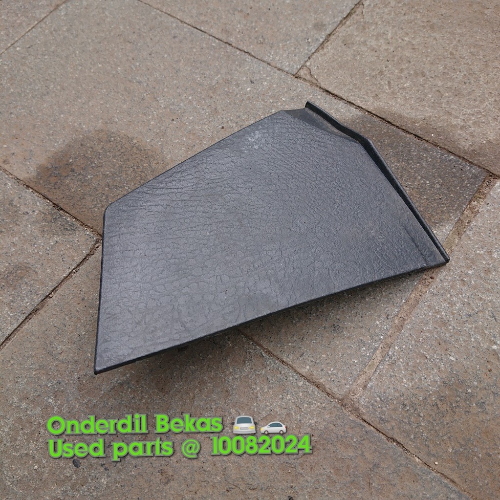 cover kanan dashboard mazda 323 interplay