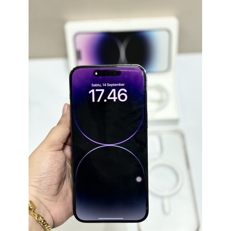 IPHONE 14 PROMAX DEEP PURPLE LIKE NEW 99% GARANSI IBOX FREE CASE MAGSAFE ORIGINAL IBOX + KEPALA CHAR