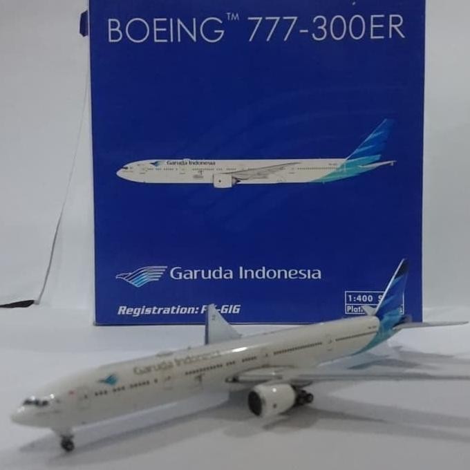 Diecast Garuda Indonesia B777-300ER PK GIG 1:400 by Phoenix