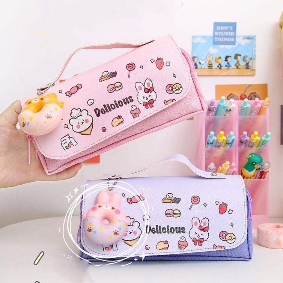 

ter-46 Kartun tas pensil dekompresi/kapasitas besar siswa sekolah dasar tas pensil multifungsi dekompresi/super cute girl heart 3D net red pencil bag Termurah