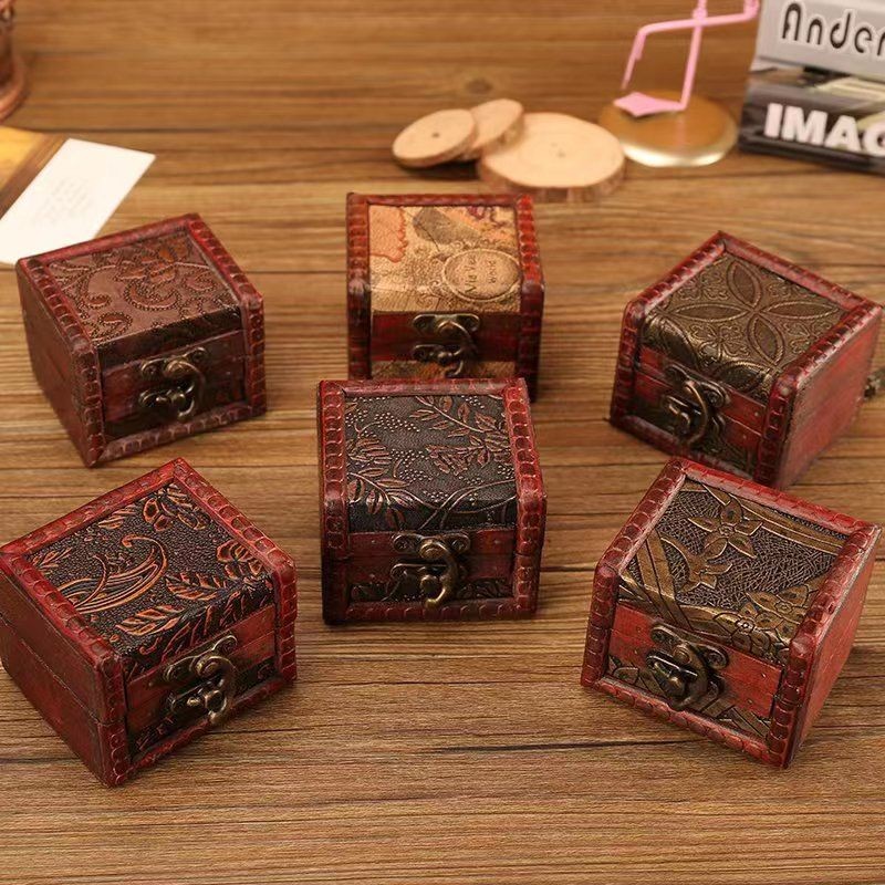 

New Retro Ornament Wooden Jewelry Box Stud Earrings Gift Box