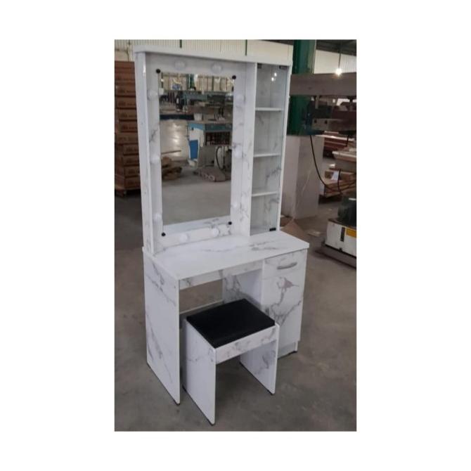 '+'+'+'+] (KHUSUS SURABAYA) MEJA RIAS MINIMALIS + LAMPU