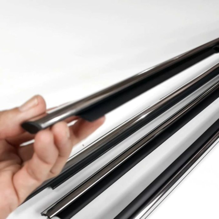 Para- Karet Pelipit/Pelipit Pintu Kaca Mobil Avanza Chrome Thn 2005-2011