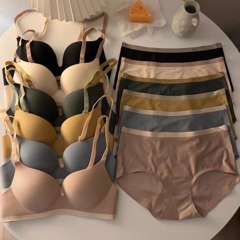 Terlaris✉Set Bra+Celana dalam  wanita Sexy Fashion Korea Gym Olahraga Bh Women Tanpa Kawat Murah BH❈