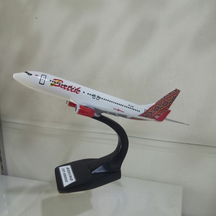 FLASH SALE MINIATUR PESAWAT BATIK AIR BOEING 737-800 TERBARU