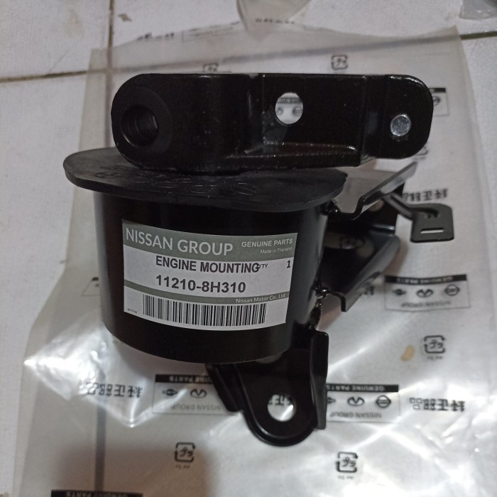 engine mounting Nissan x-trail t30 kanan