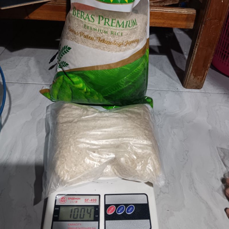 

WTDY4944 Beras SANIA PREMIUM 1KG kemasan sendiri asli beras sania
