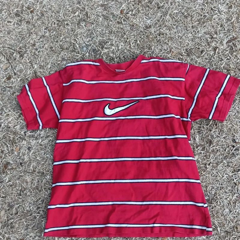 vintage nike stripe