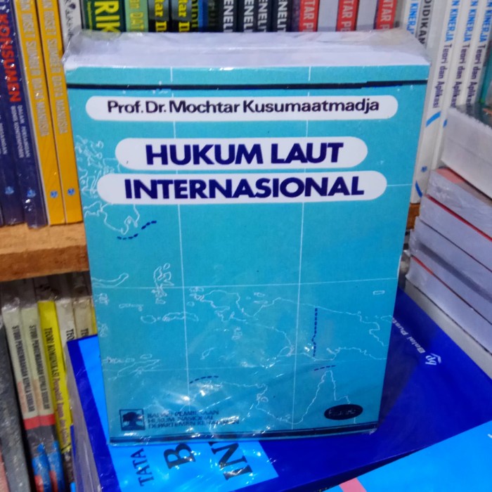

Hukum Laut Internasional By Prof Dr Mochtar Kusumaatmadja