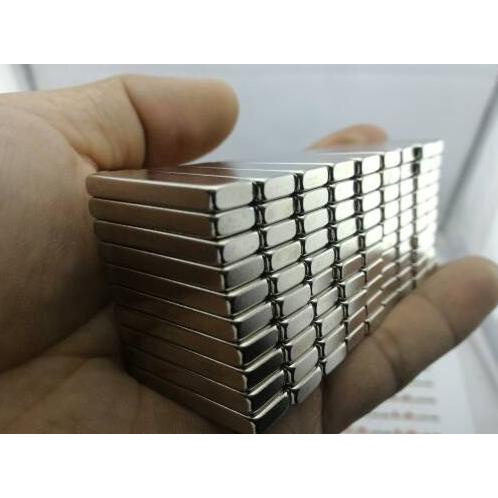 ] Magnet Kotak Batang Neodymium Super Kuat keemasan
