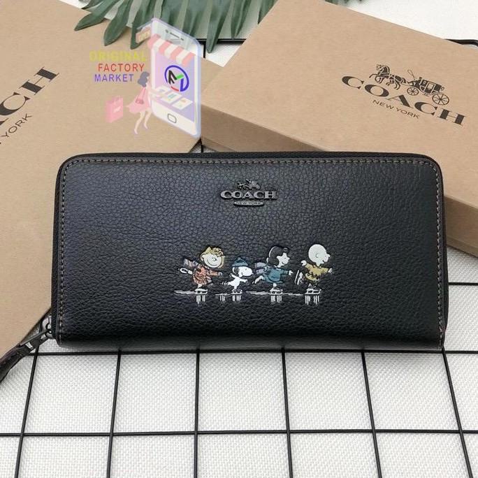 Dompet COACH Long Wallet Snoopy Edition Black Leather Coach F16122