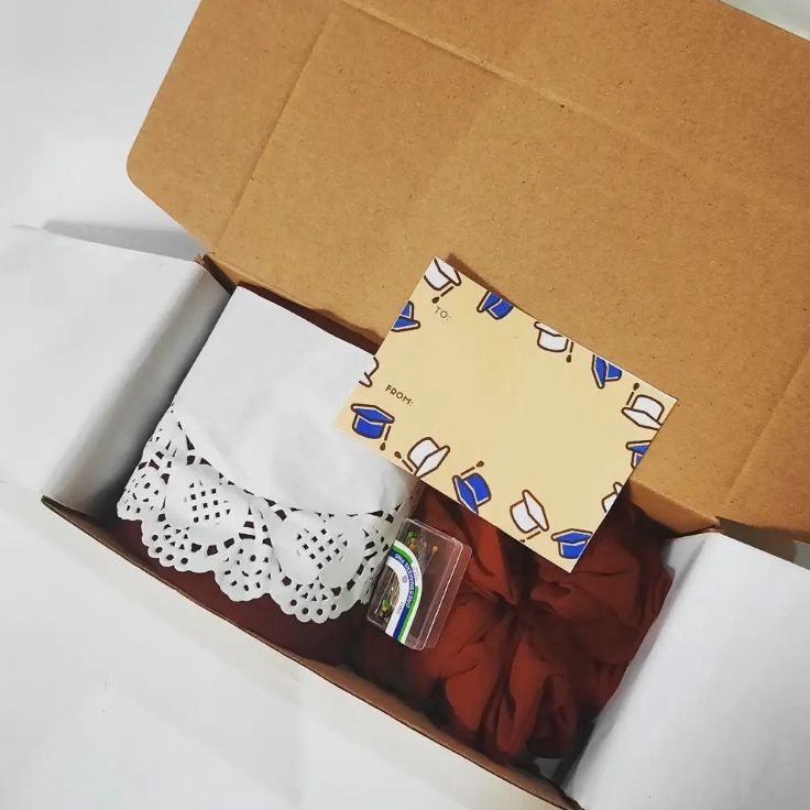

YQDL6686 HAMPERS HIJAB gift box TERMURAH BELLA SQUARE HIJAB ,SCRUANCHIE,souvenir tahlilan pengajian/souvenir siraman HAMPERS LEBARAN