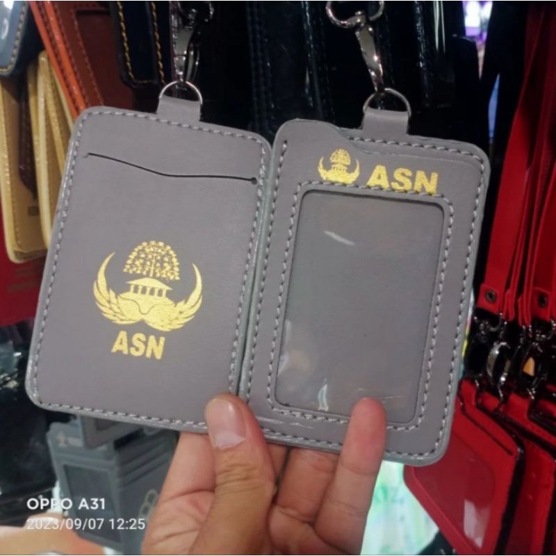 

HOLDER KALUNG ID CARD LOGO ASN MODEL BARU COKLAT BEST QUALITY PREMIUM
