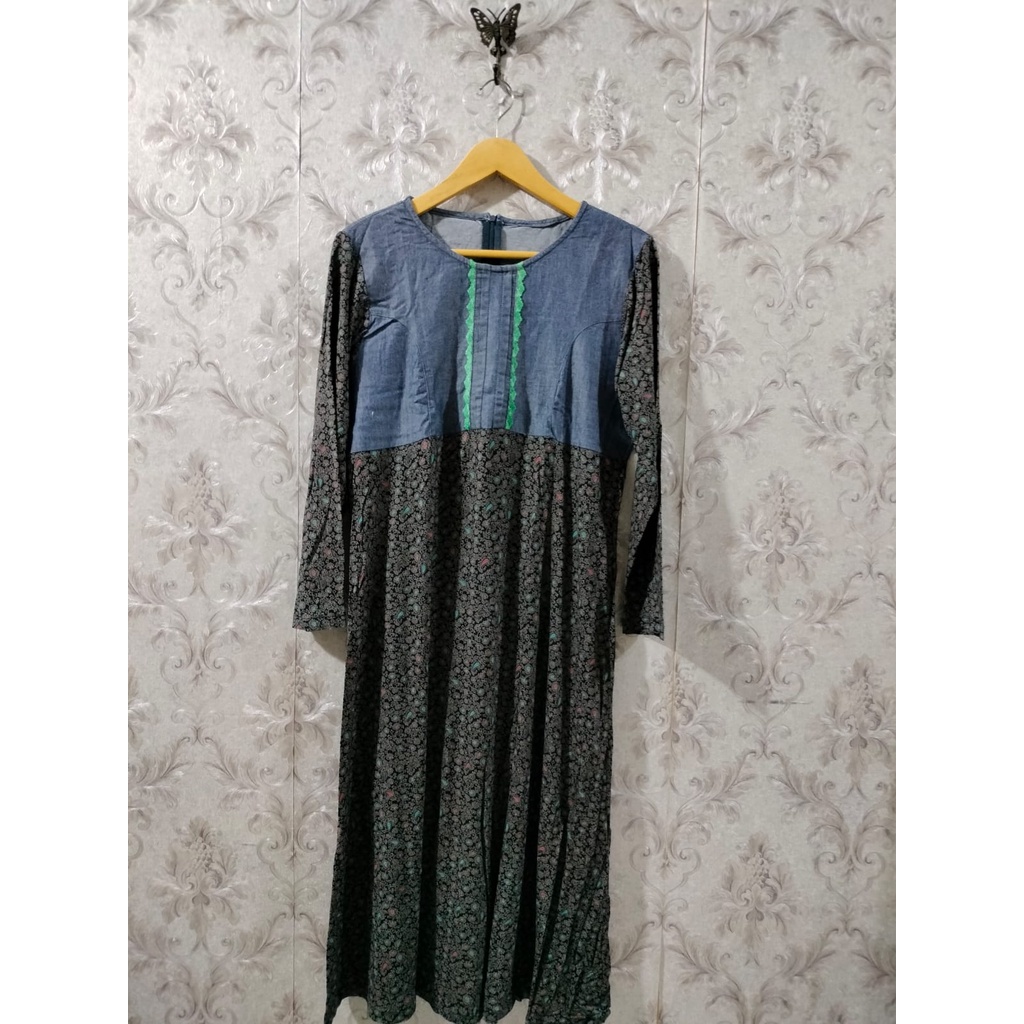 PRELOVED Atasan Tunik Wanita Motif Bunga