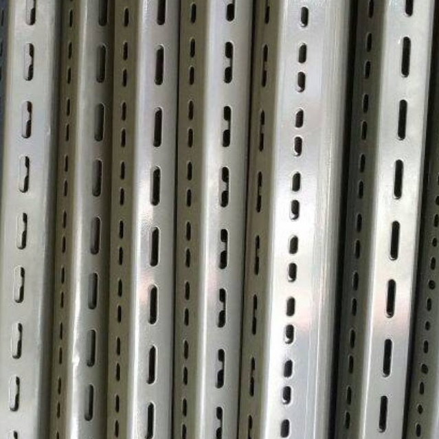 STOK TERBATAS Besi siku lobang 1,4mmx3.6x3.6 panjang 3 m