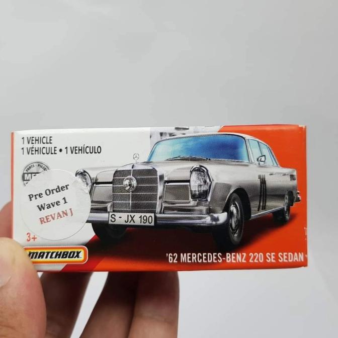 Matchbox - 62 Mercedes Benz 220 SE Sedan