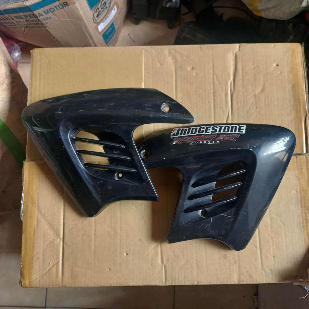 sayap kupingan tengki tanki honda tiger revo lama lawas hitam original