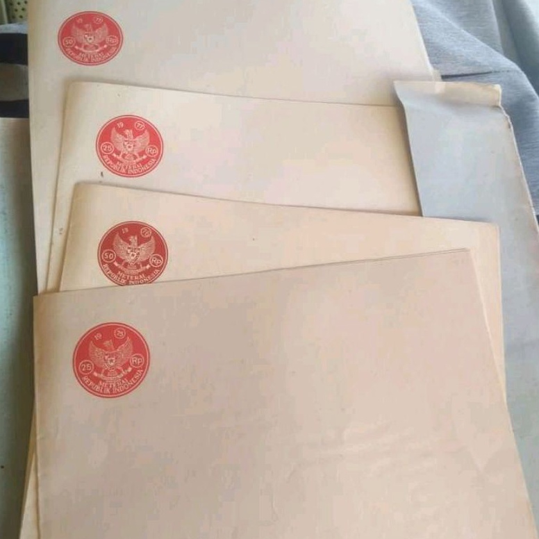 

Star 9.9 Kertas Segel Tahun 1970 1971 1973 1974 1975 1976 1977 1978 1979