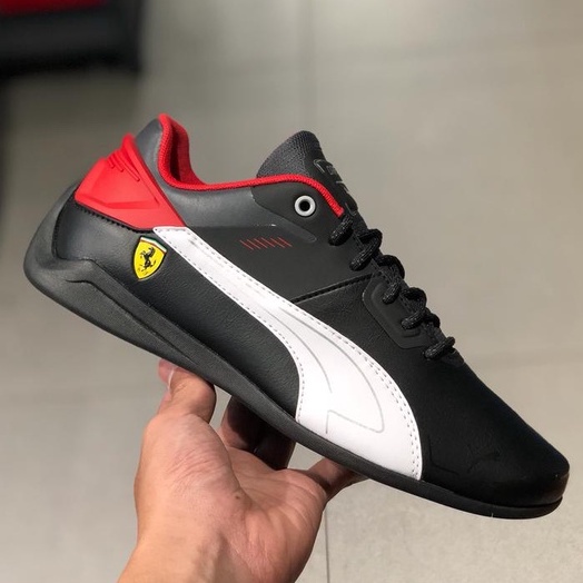 Puma Sepatu Sneakers Ferrari Drift Cat Delta Black- 306864 04