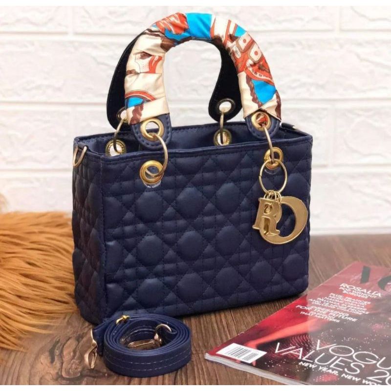 Tas Wanita Dhira/Tas Slempang Wanita/Tas Slempang kekinian