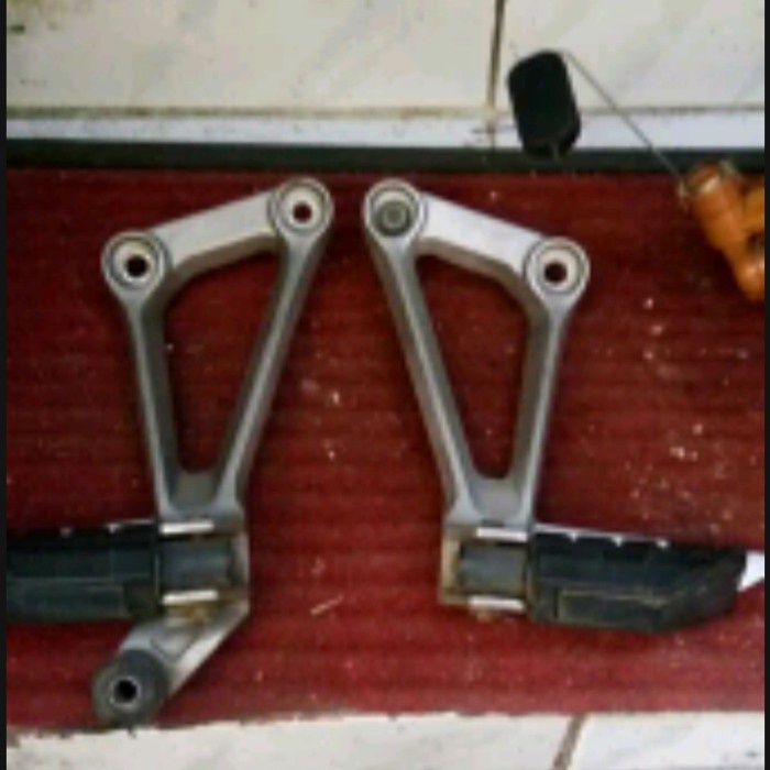 ✨Original Footstep Belakang Cbr 250R Thailand Ori Terbatas