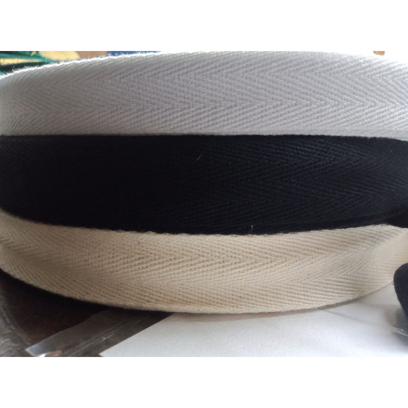 

Twill Tape 2,5Cm@50Yard(Catoon) Beli Sekarang Langsung Kirim