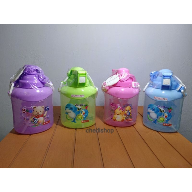 Lion Star NN-18 Navy Bottle Oval 650 ml Botol Minum Anak Kecil Dengan Sedotan