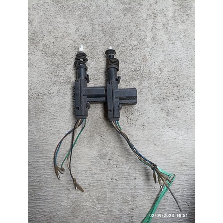 Sentral Central Lock Mobil Universal 5 Kabel Bekas