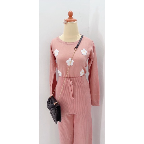 setelan atasan dan bawahan rajut bunga super tebal