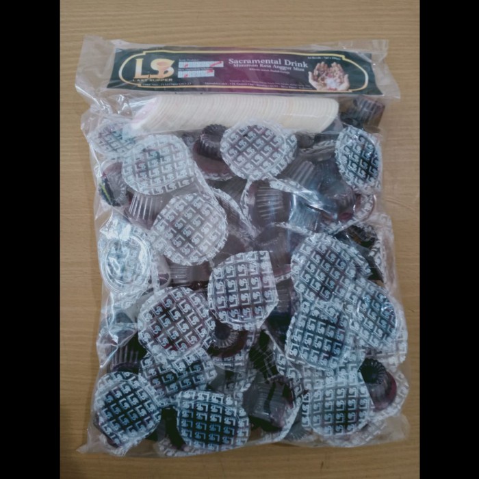 

Anggur Perjamuan Kudus LS Cup + Hosti Ayat isi 100