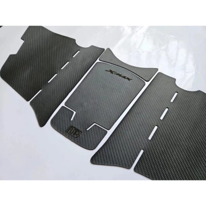 Tankpad XMAX New 2023 Carbon Pattern