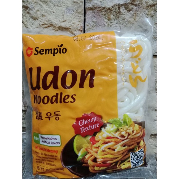 

SEMPIO FRESH UDON NOODLE 200 GRAM / MIE TEBAL JEPANG