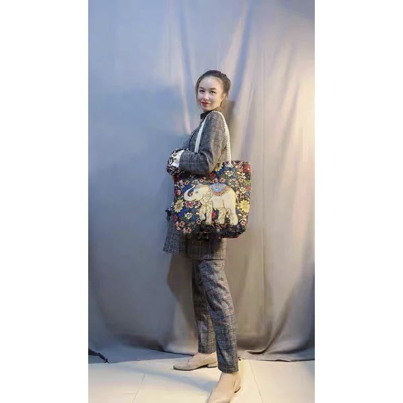 Tas thailand tali sumbu / oleh-oleh khas thailand / totebag kanvas gajah