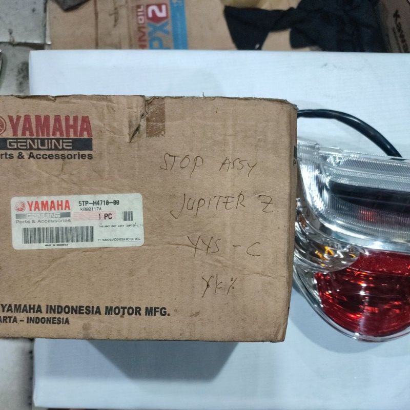 STOP ASSY LAMPU BELAKANG STOP LAMP JUPITER Z ORIGINAL YGP 5TP-H4710-00