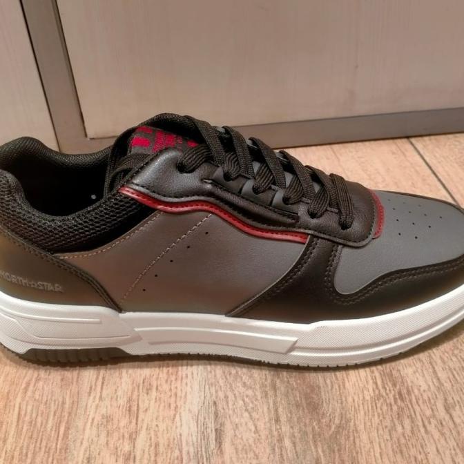 Sepatu Sneakers Pria Nort Star Bata Terbaru  Deljas