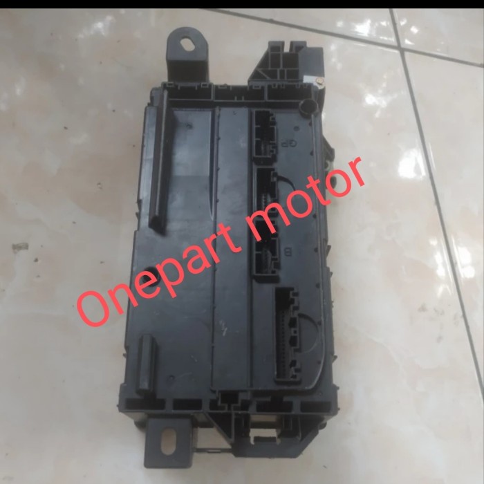 fuse box sekring cayla sigra manual 82600-bz150 original bergaransi familytoko777