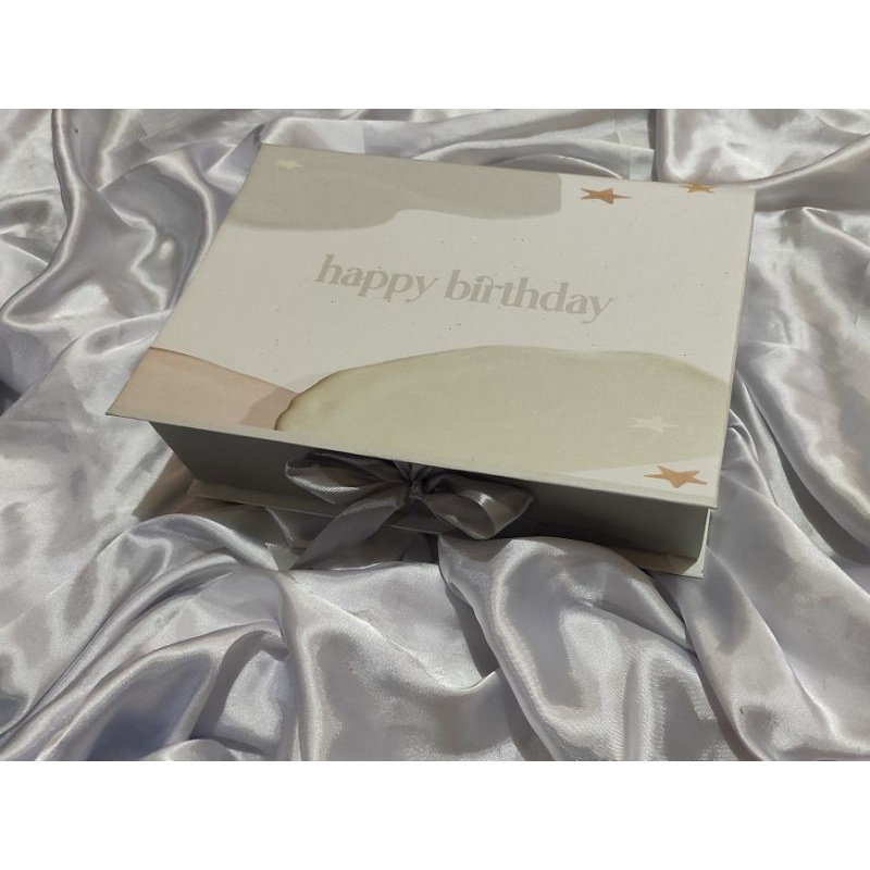 

Box Thday Hampers / Kotak Kado / Box Souvenir ( Ready )