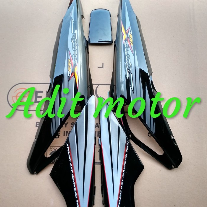 ✨New Ori Bodi Body Belakang Honda Supra X 125 Lama Old Warna Hitam Silver 2005 Diskon