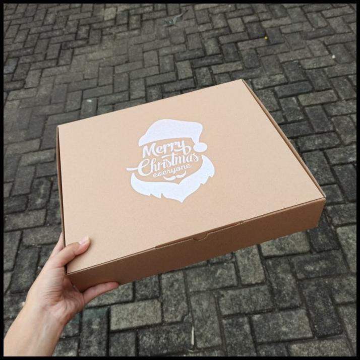 

HOT DEAL KOTAK KADO NATAL UNTUK BOX PACKAGING HAMPERS BAHAN ECOFRIENDLY !!!