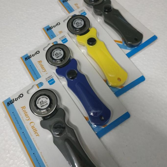 

Made In Taiwan, Kw-Trio 03803 Rotary Cutter 45Mm Kode 772