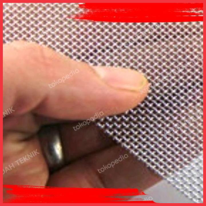 

(KENA) KAWAT WIREMESH MESH 14 STAINLESS 304 / LEBAR 1M X PANJANG 30M X 0,3MM